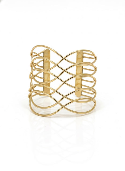 Drizzling Stars-Golden Mirage Cuff Bracelet