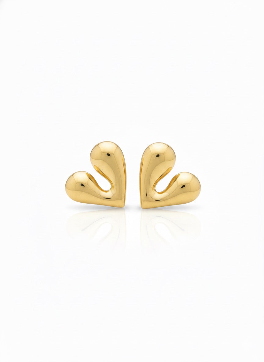 Drizzling Stars-Golden Heart Droplet Studs