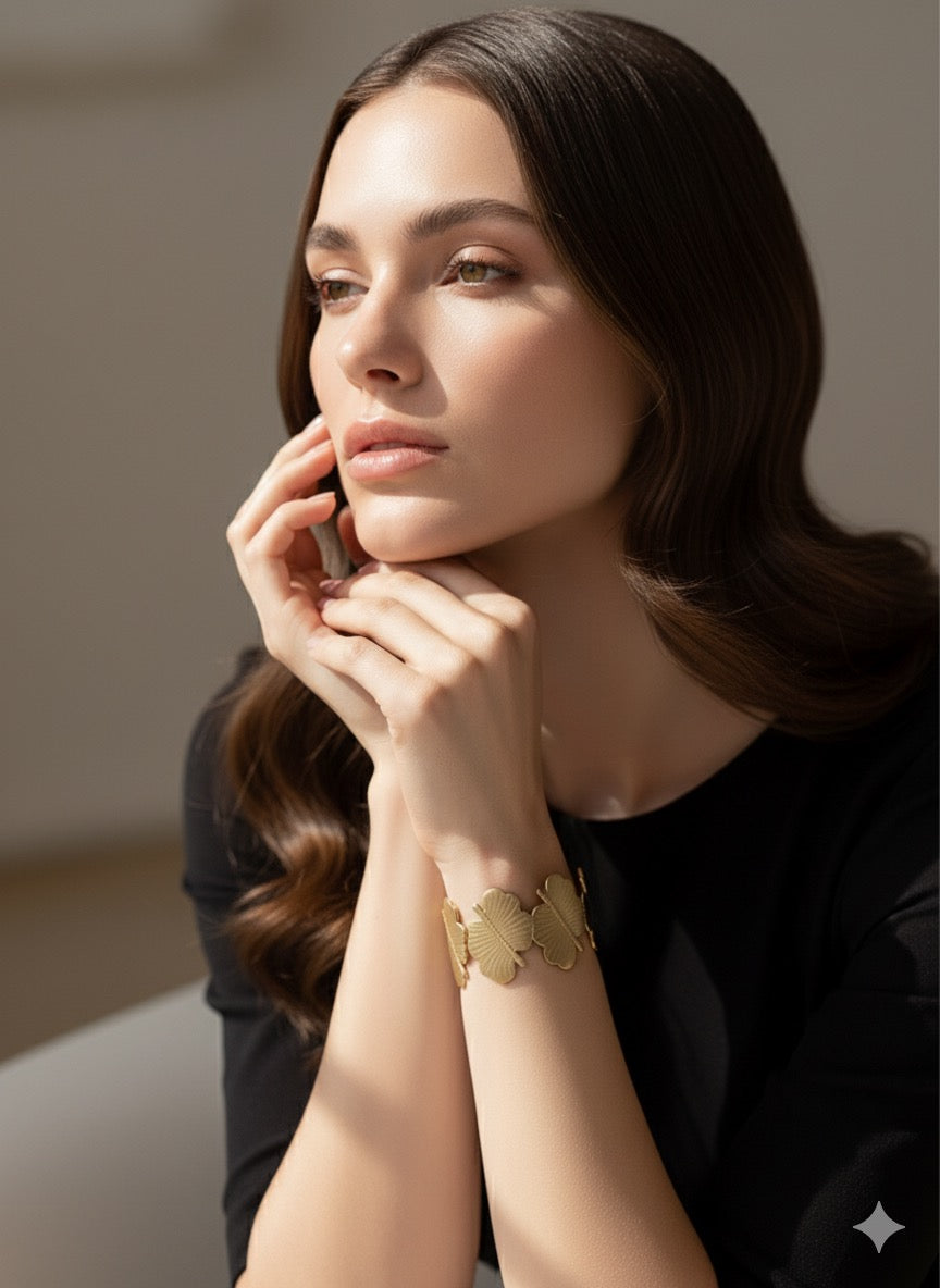 Drizzling Stars-Golden Leaf Whisper Cuff