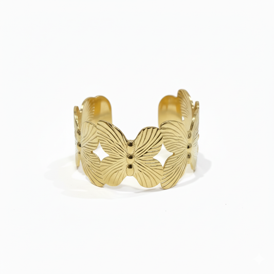 Drizzling Stars – Golden Petal Harmony Cuff