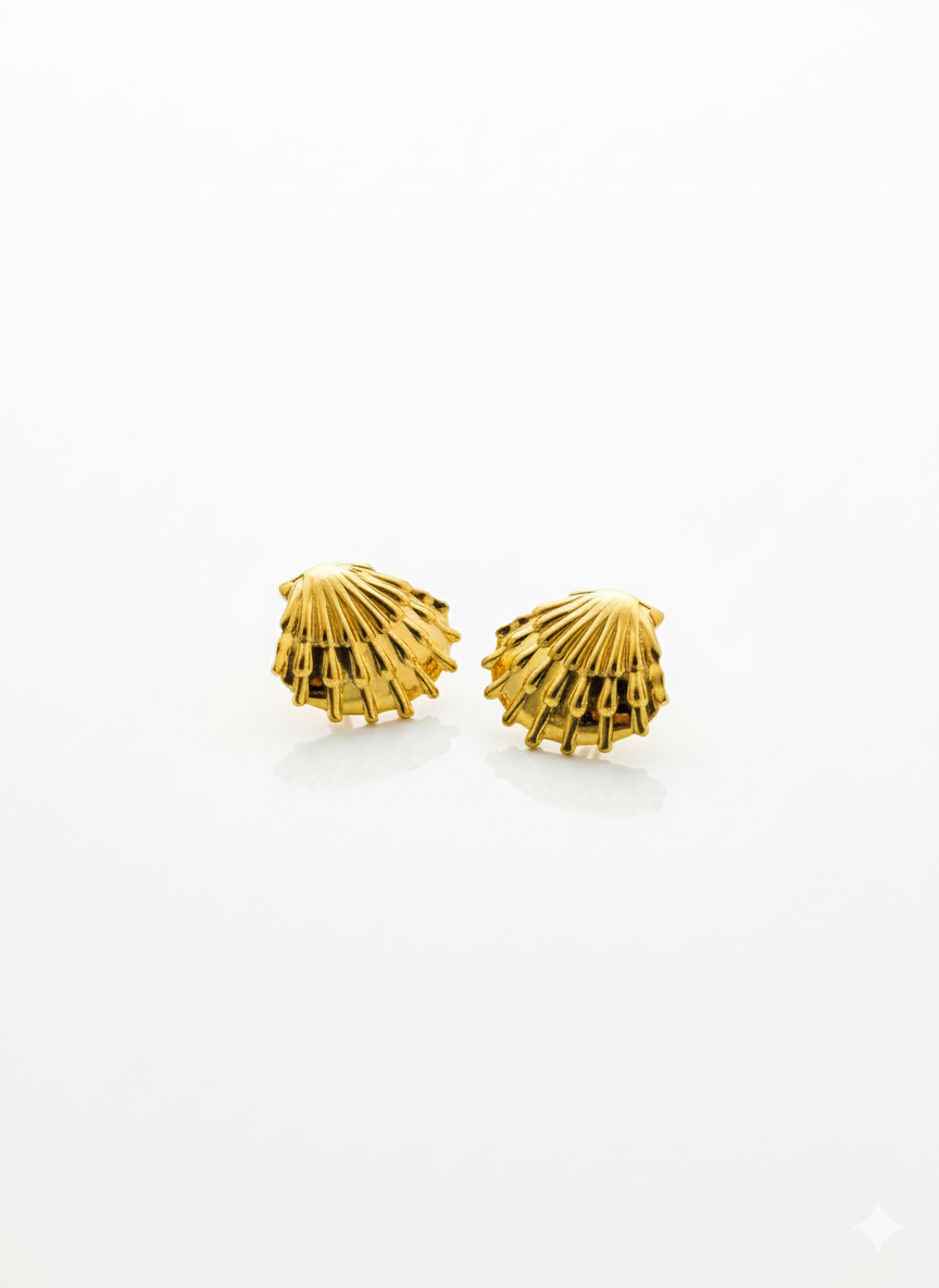 Drizzling Stars –Golden Tide Shell Studs