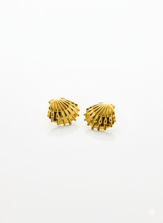 Drizzling Stars –Golden Tide Shell Studs
