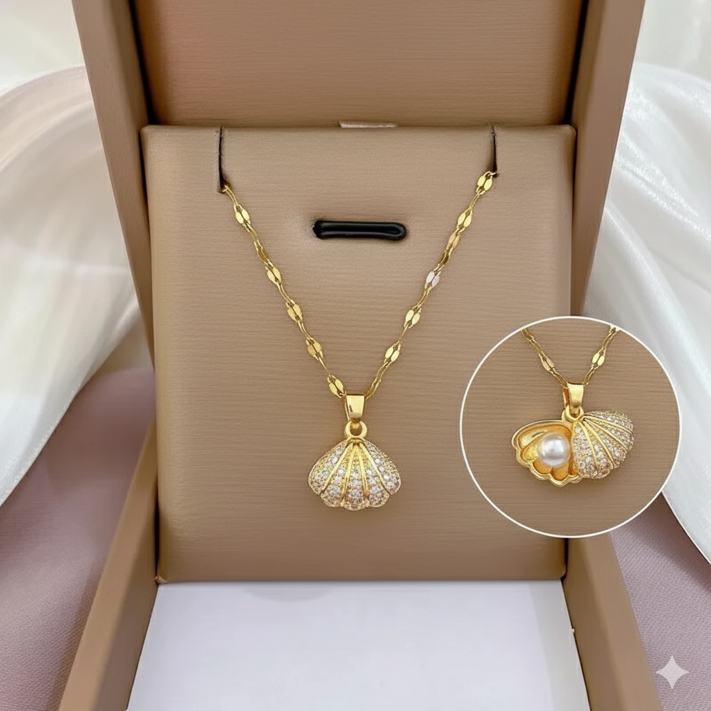 Drizzling StarsThe Golden Pearl Shell Necklace