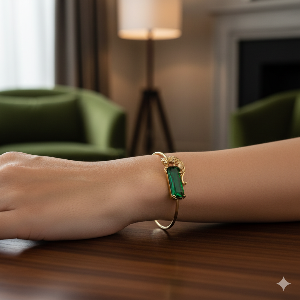 Drizzling Stars The Emerald Panther Cuff Bracelet