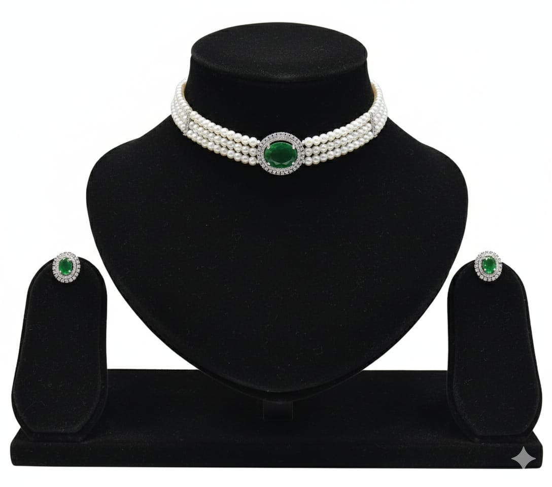 Emerald Glow Pearl Statement Choker