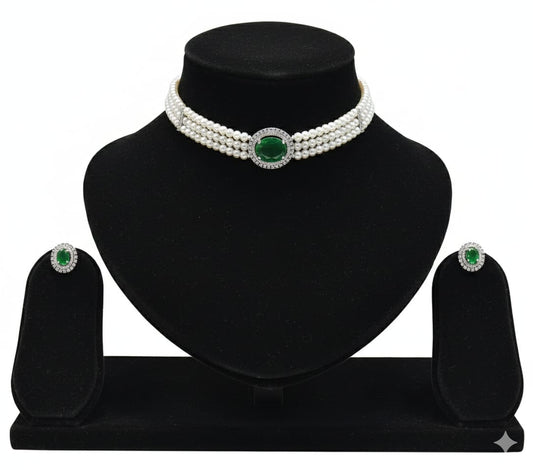 Emerald Glow Pearl Statement Choker