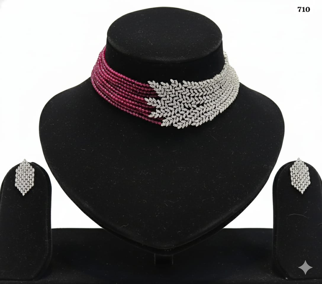 Noir Spark Leaf Design Choker Jewellery Set RJ