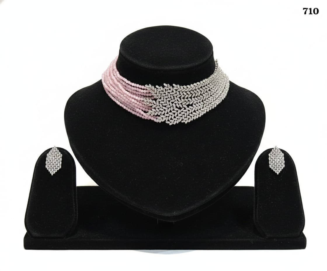 Noir Spark Leaf Design Choker Jewellery Set RJ