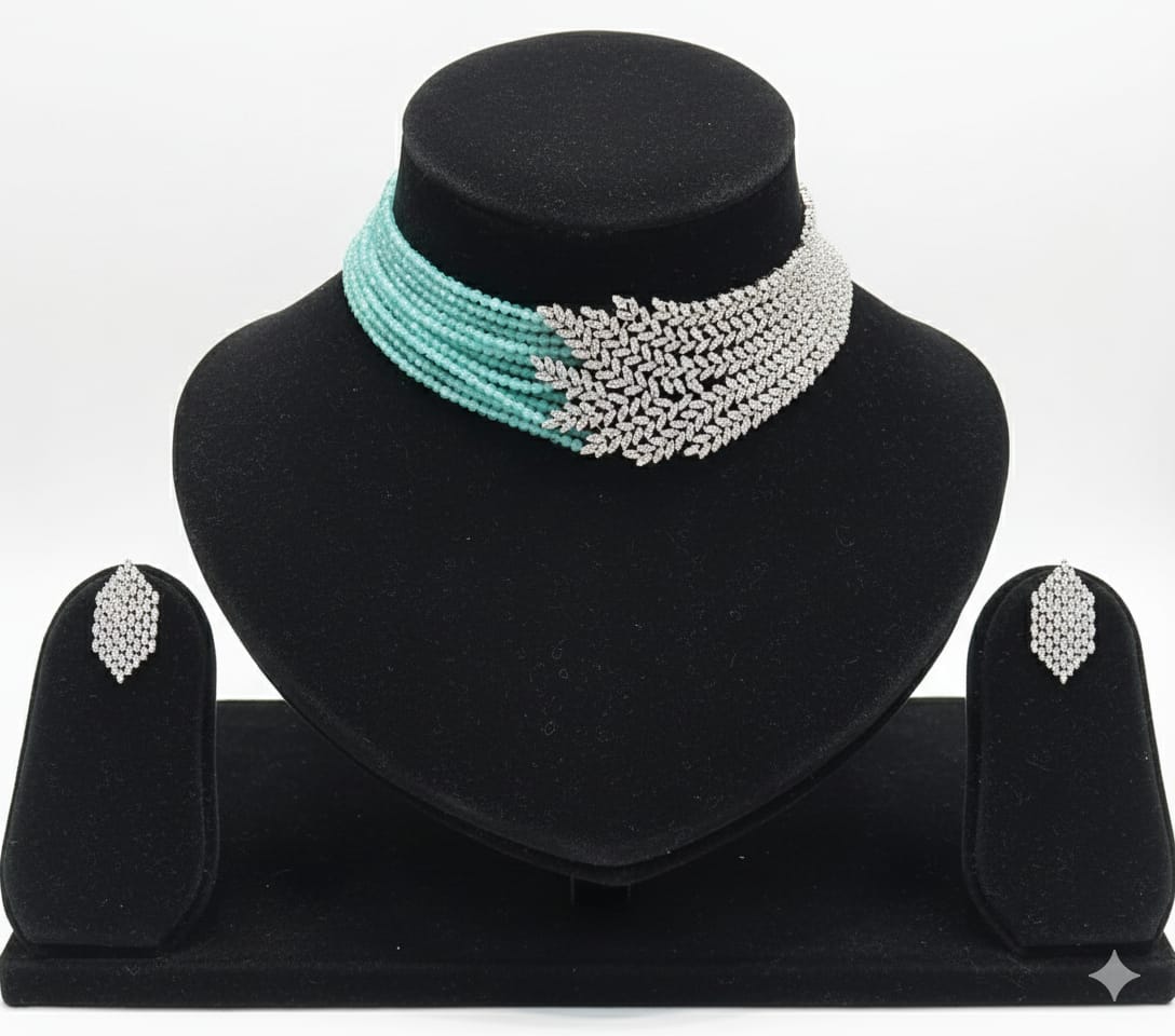 Noir Spark Leaf Design Choker Jewellery Set RJ