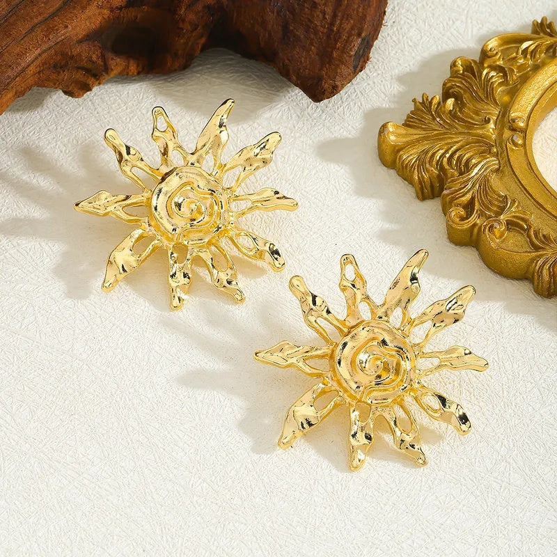 Drizzling Stars Golden Aura Sunburst Earrings  💫