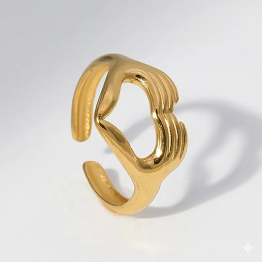 Drizzling Stars Golden Heart Hands Ring