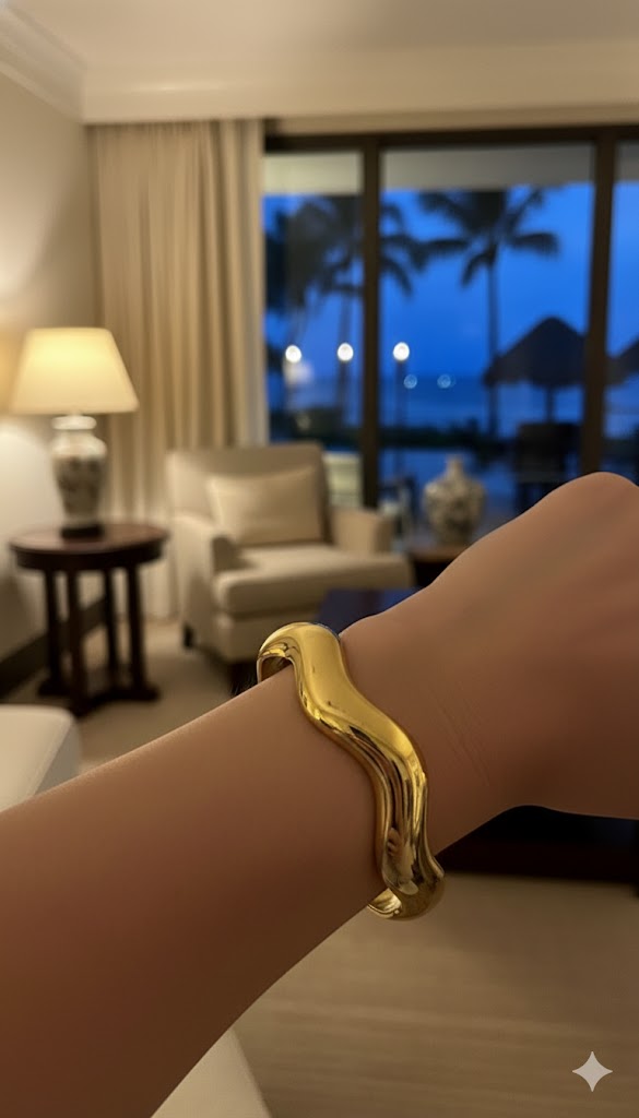 Drizzling Stars - Aurora Bold Curve Cuff